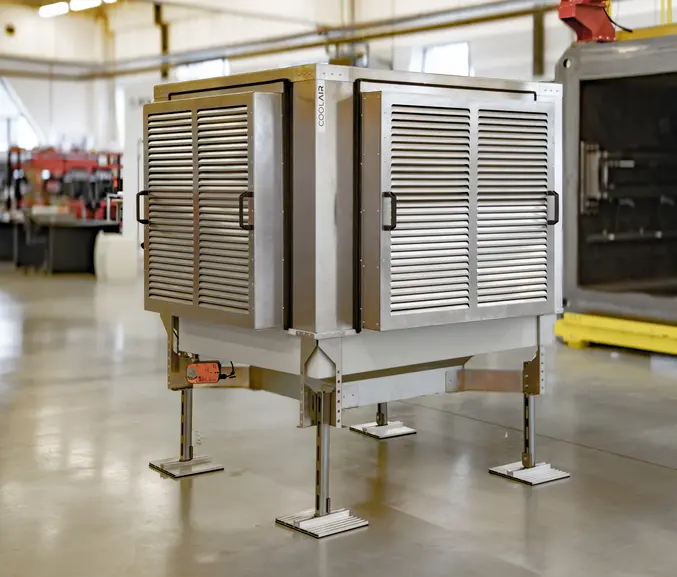 Adiabatic cooling unit